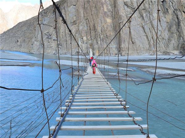 Karakoram highway vacation in Pakistan