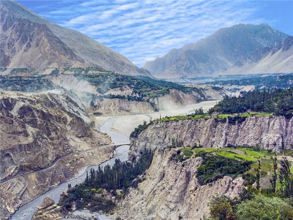 Karakoram highway vacation in Pakistan