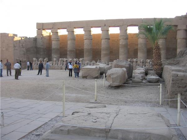 OO Nairobi to Cairo overland tour