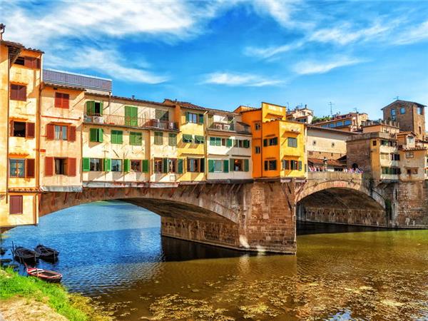 Southern Tuscany walking and wine vacation