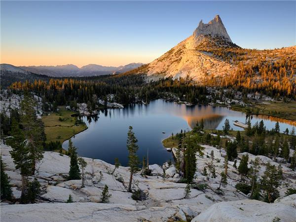 Hiking in Yosemite National Park