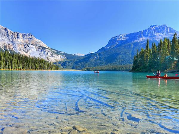 Hiking in the Canadian Rockies vacation