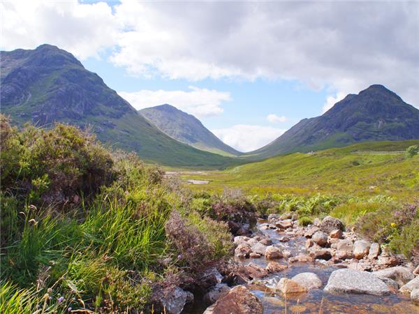 Milngavie to Inverarnan walk on the West Highland Way
