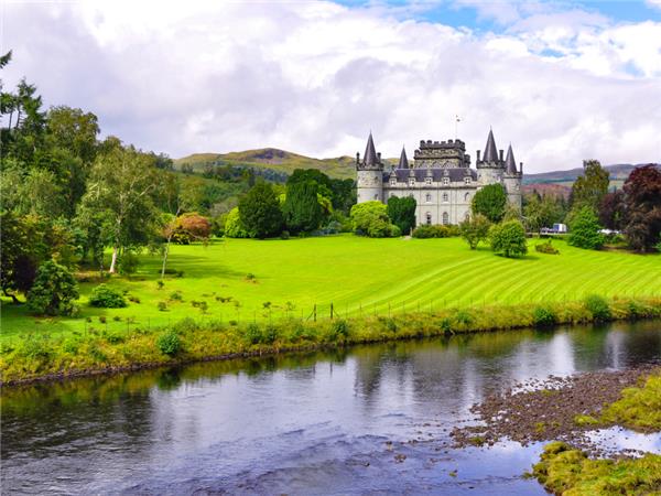 Milngavie to Inverarnan walk on the West Highland Way