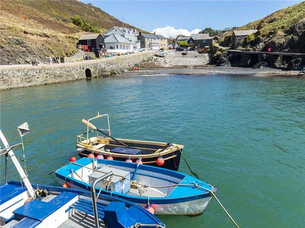 Cornwall coast walking vacation ,small group