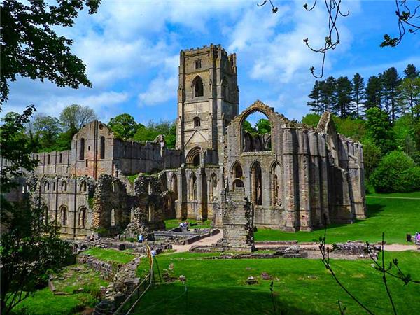 Highlights of Northern England walking tour