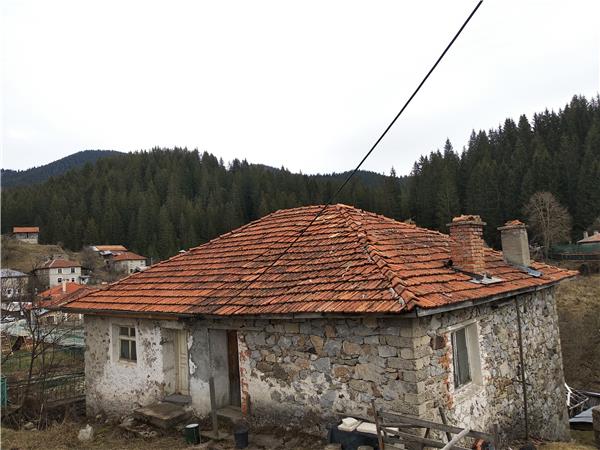 Hiking in the Rhodope Mountains, Short Break