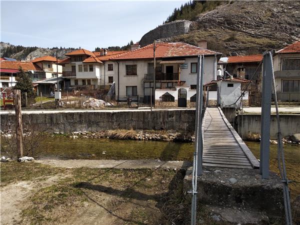 Hiking in the Rhodope Mountains, Short Break