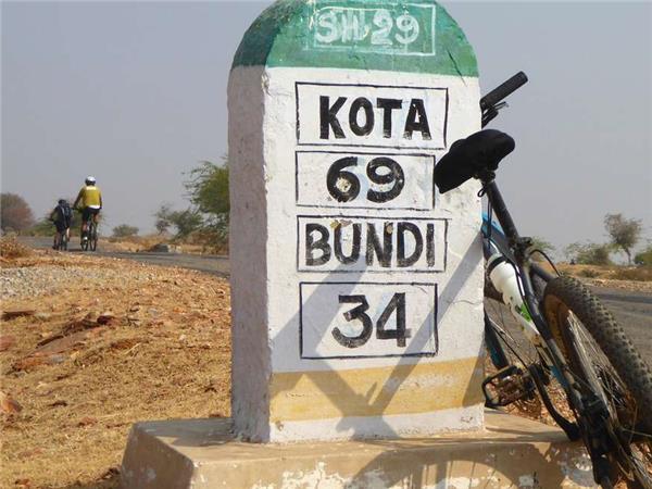 The Golden Triangle cycling vacation in India