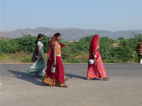 The Golden Triangle cycling vacation in India