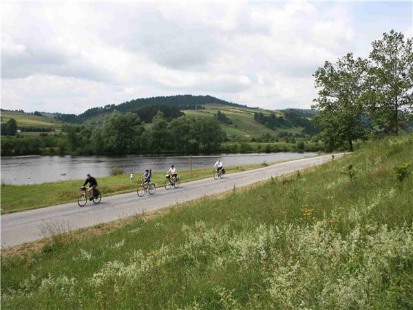 Poland cycling vacation VeloDunajec route
