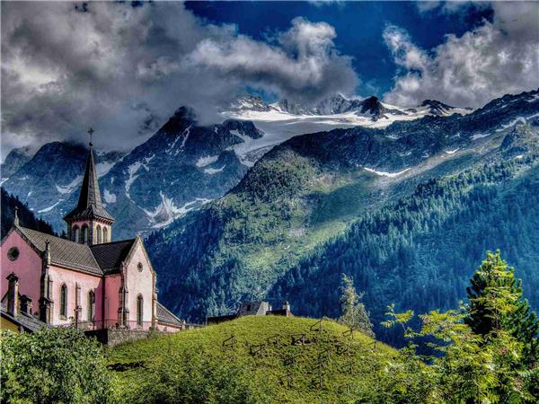 Tour du Mont Blanc highlights vacation