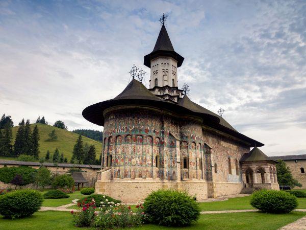 Carpathians to Transylvania Romania vacation
