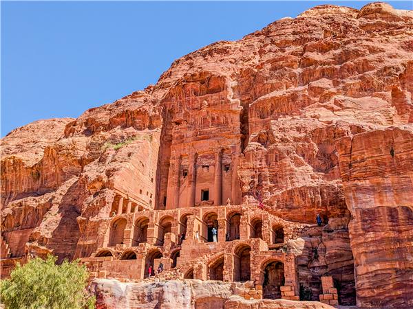 Petra and Wadi Rum trekking vacation