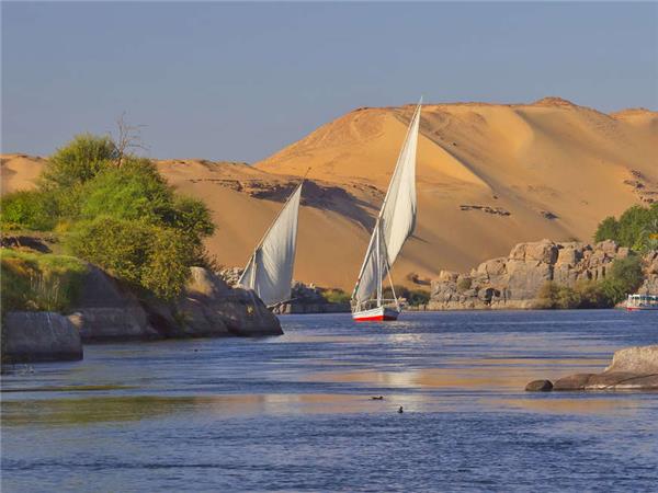 Family vacation in Egypt, Egyptian adventure