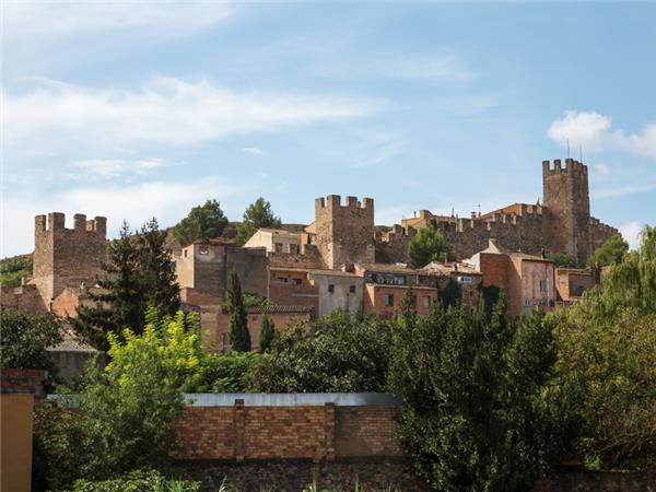 Self guided cycling in Catalonia, electric bike