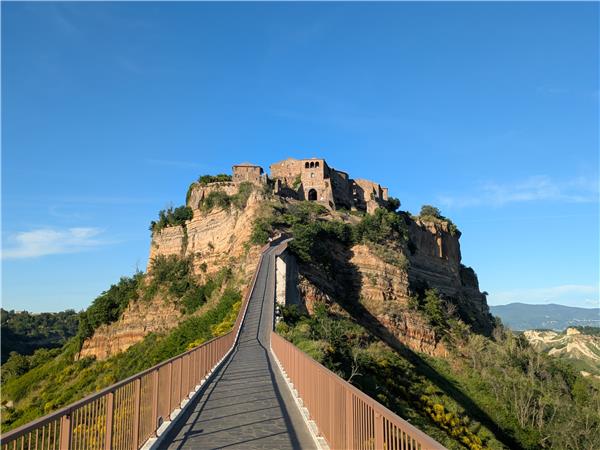 Cycling vacation in Umbria and Lazio by e bike