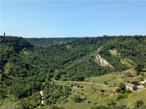 Cycling vacation in Umbria and Lazio by e bike