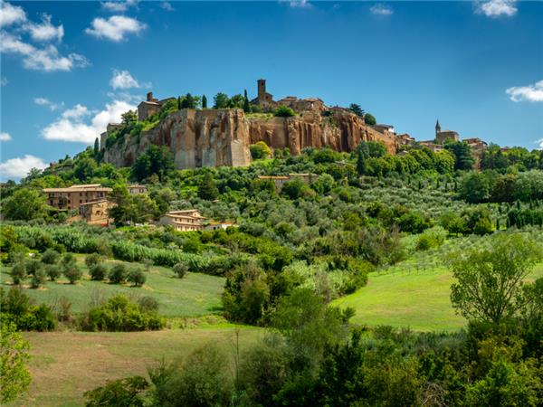 Hiking in Umbria and Lazio holiday, self guided