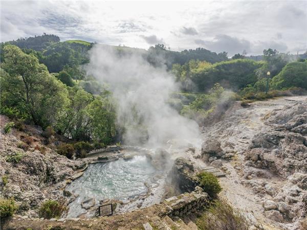The Azores hiking vacation S�o Miguel, Pico and Faial