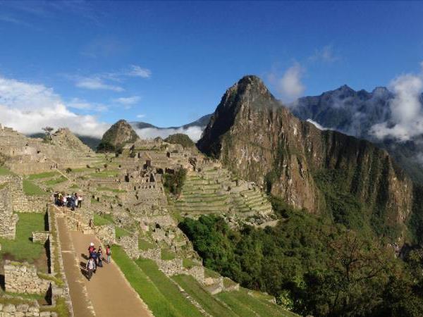 Alternative Inca Trail trek to Machu Picchu