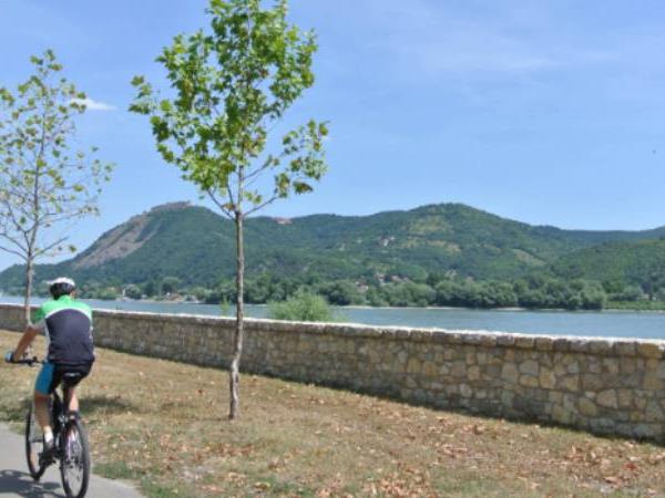 Danube cycling holiday, self guided