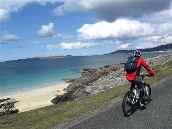 Outer Hebrides Mountain biking tour
