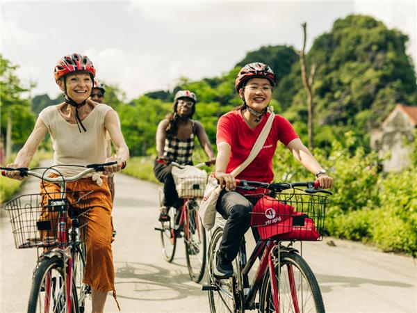 Activity vacation in Vietnam hike, bike & kayak