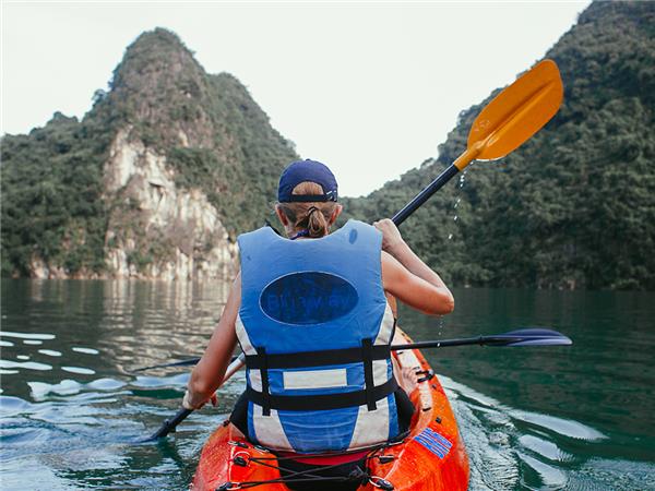 Activity vacation in Vietnam hike, bike & kayak