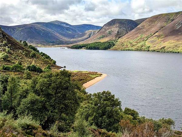 Cairngorms & Royal Deeside hiking vacation, Scotland