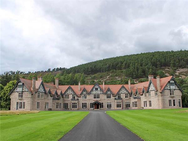 Cairngorms & Royal Deeside hiking vacation, Scotland