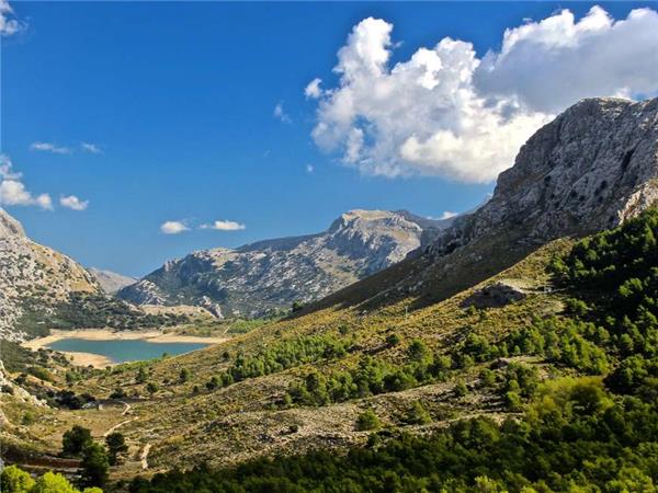 Walking in Mallorca vacation