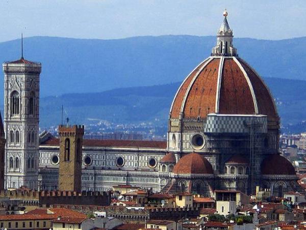 Pisa to Florence biking vacation, Italy