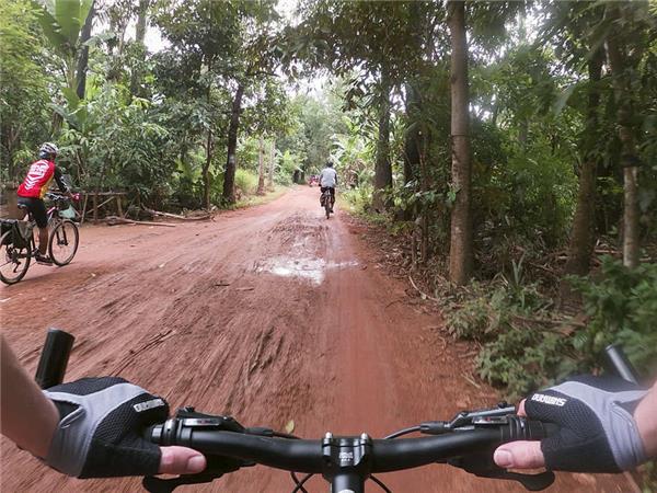 Vietnam to Cambodia bike tour