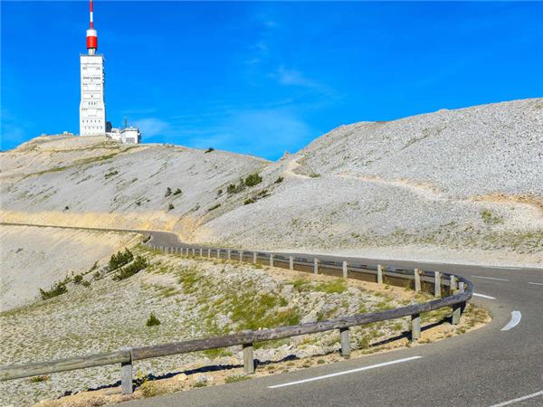 Provence cycling vacation in France
