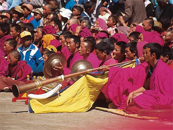 Bhutan vacation, Land of the thunder dragon