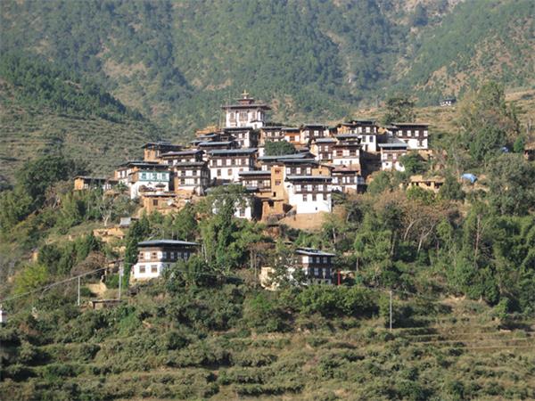 Bhutan vacation, Land of the thunder dragon