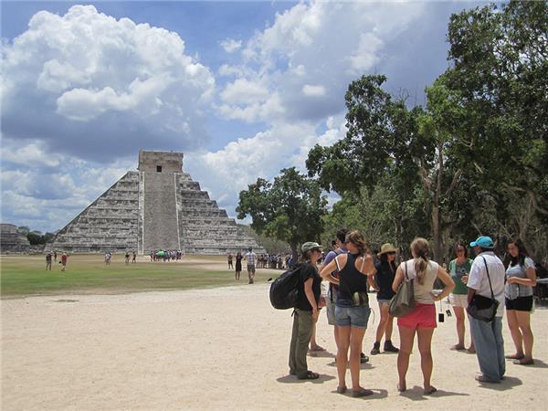 Highlights of the Yucatan Peninsula tour with added comfort