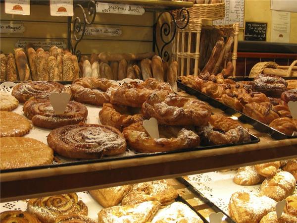 Loire Valley cycling vacation in France