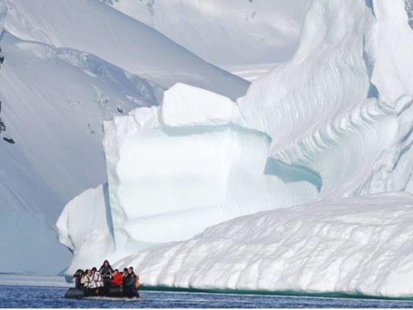 Antarctic Peninsula vacation