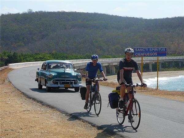 Cuba cycling tour