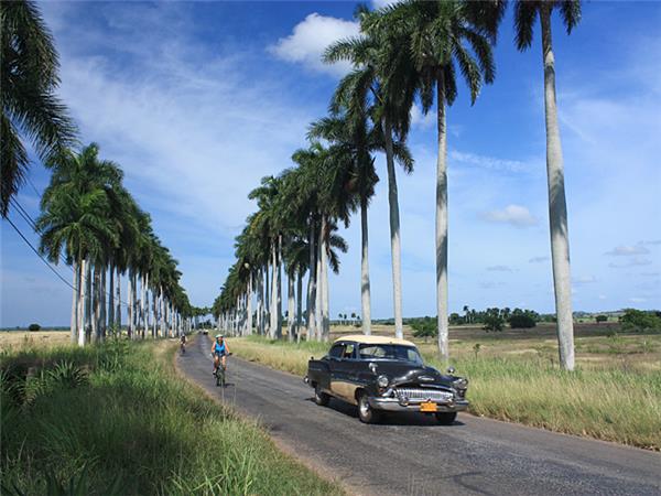 Cuba cycling tour