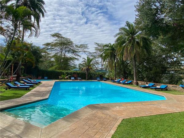 Highlights of Kenya small group vacation