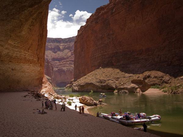 Grand canyon rafting vacation