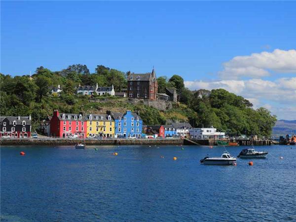 Scottish Highlands wildlife vacation 