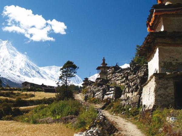 Manaslu Circuit trekking vacation in Nepal