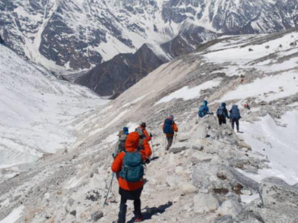 Manaslu Circuit trekking vacation in Nepal