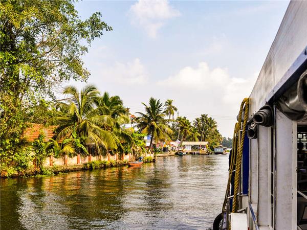 Kerala to Goa with added comfort vacation