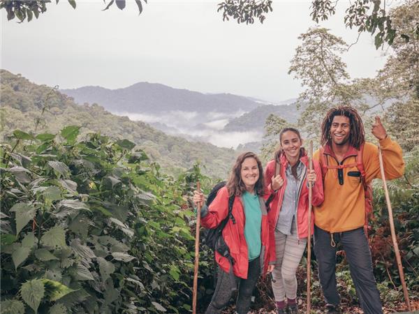 Gorilla safari and game parks, Uganda