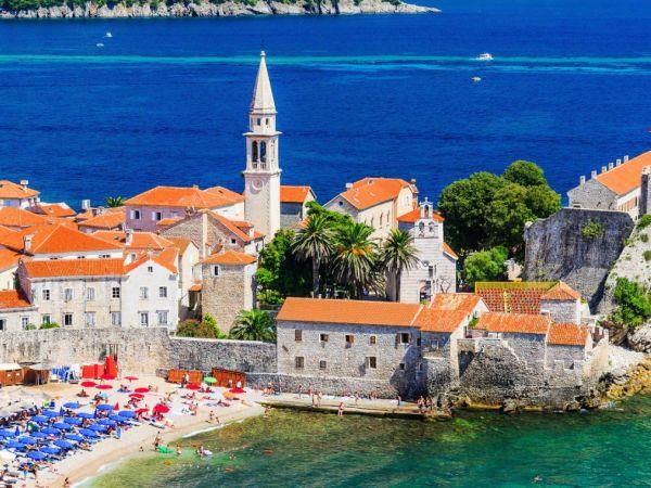 Montenegro hiking vacation